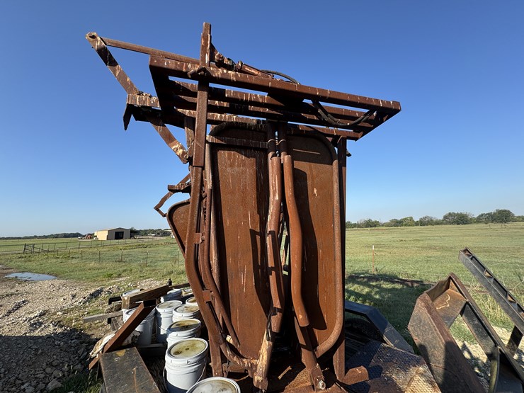 ww-hydraulic-chute-image-6