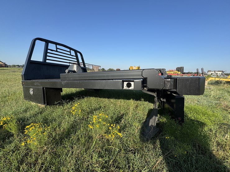 2017-butler-arm-bed-image-7