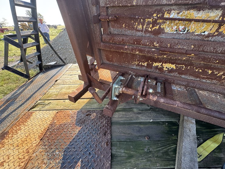 ww-hydraulic-chute-image-7