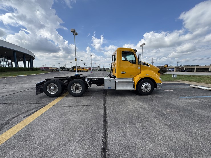 2020-kenworth-t680-image-2