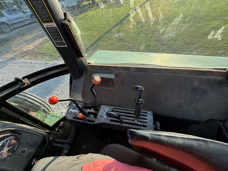 john-deere-4040-image-30