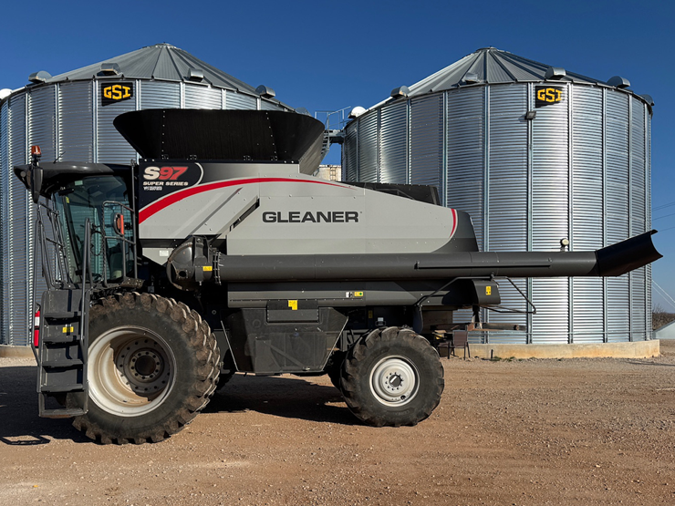 2022-gleaner-s97-image-1