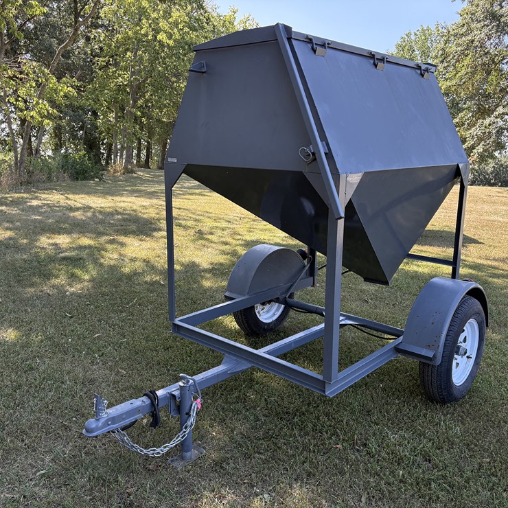 GWS 1-Ton Portable Feed Buggy