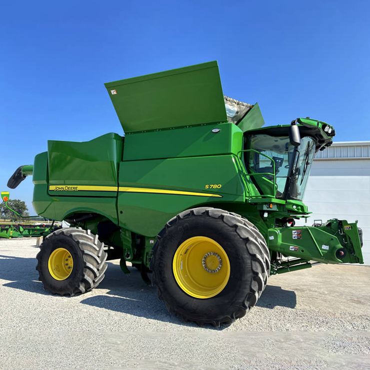 2024 JOHN DEERE S780