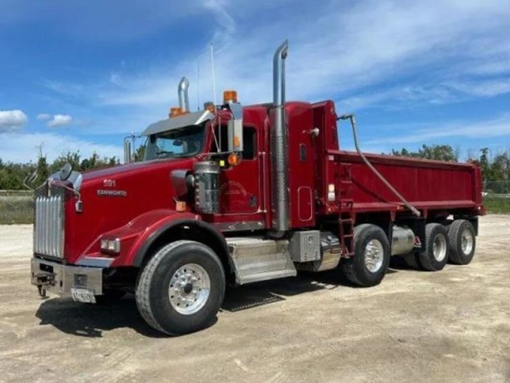 2022-kenworth-t800-image-1