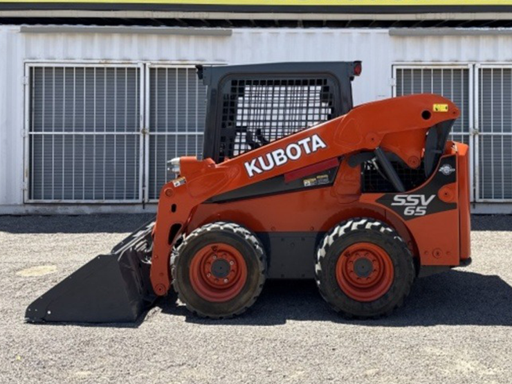 kubota-ssv65-image-1