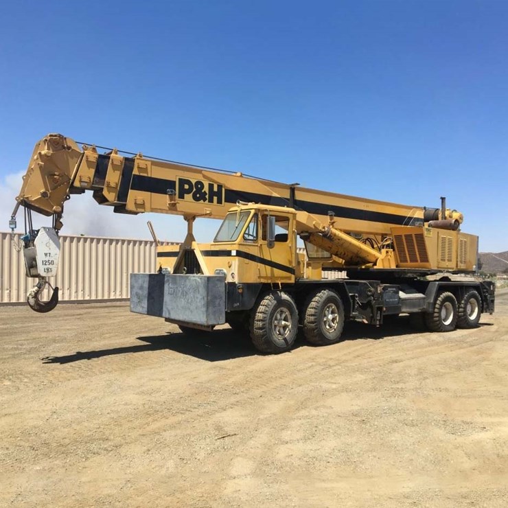 1978 P & H T750