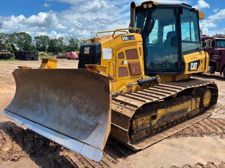 2017-caterpillar-d5k2-lgp-image-1