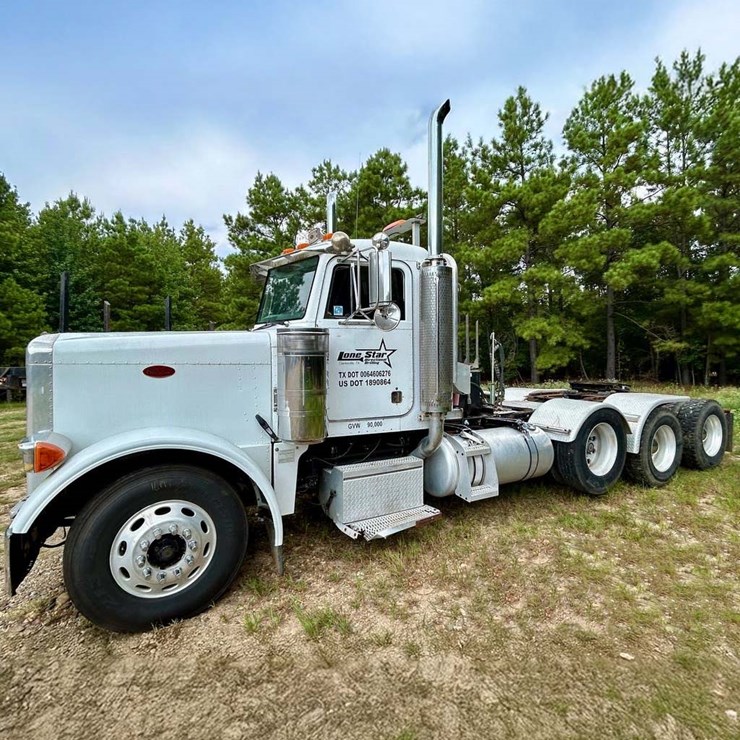 2004 PETERBILT 379