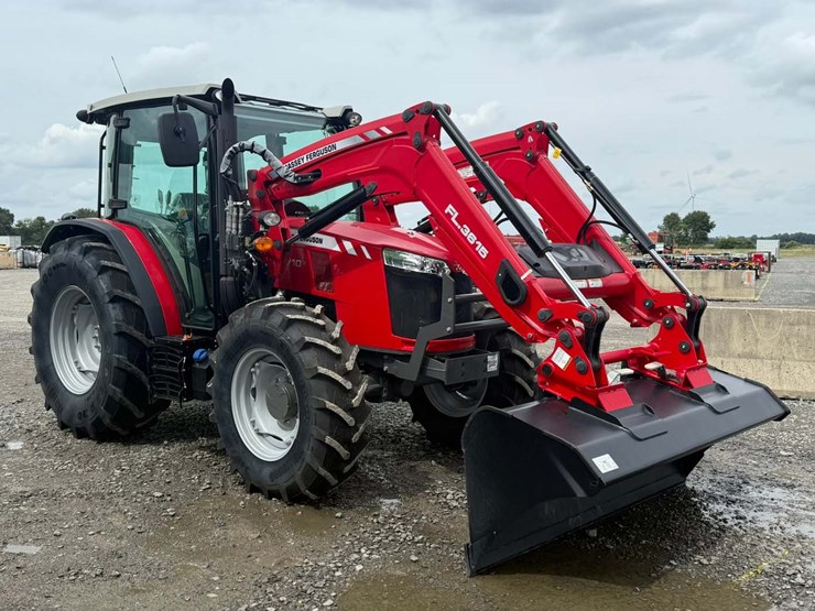 2022-massey-ferguson-4710-image-1