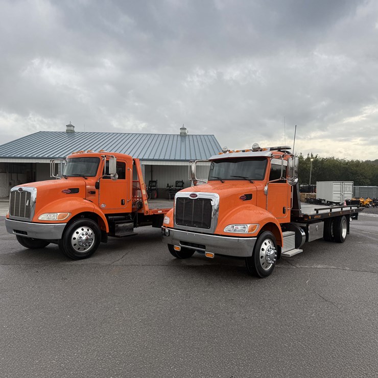 2021 PETERBILT 337