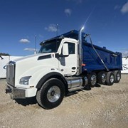 2025 KENWORTH T880
