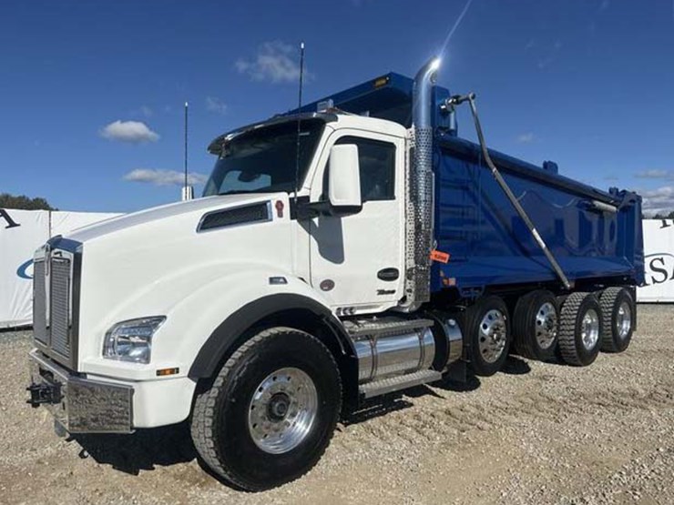 2025-kenworth-t880-image-1