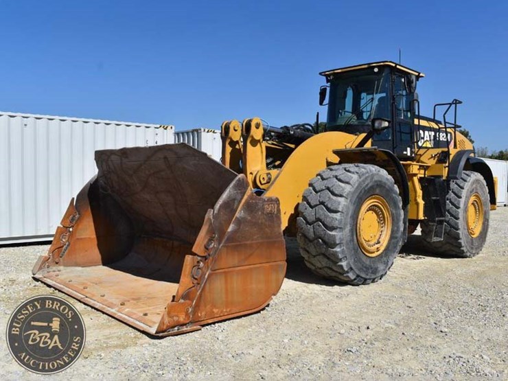 2016-caterpillar-982m-image-1