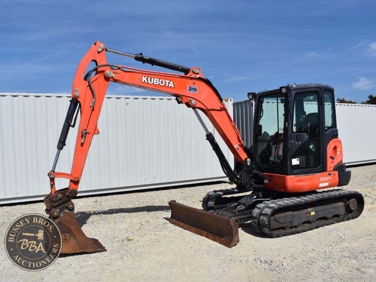 2017-kubota-kx057-4-image-1