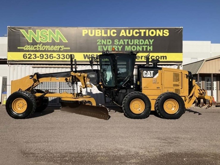 2012-caterpillar-12m2-image-1