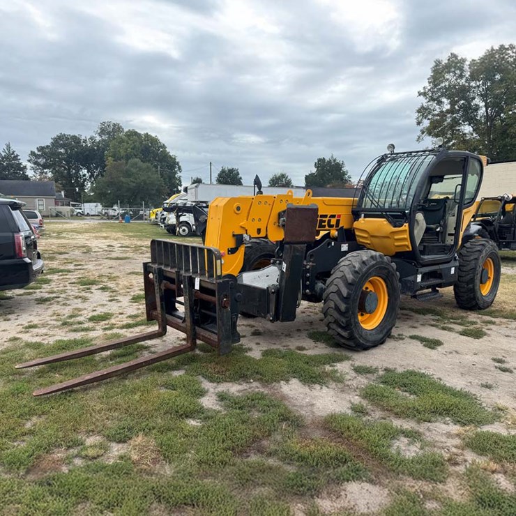 DIECI 10.44-C TELEHANDLER FORKLIFT, FRONT STABILIZER FEET, KUBOTA V-3800 ENGINE, (2018) 1,279HOURS