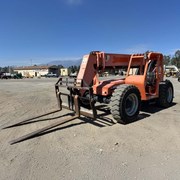2013 JLG 8042