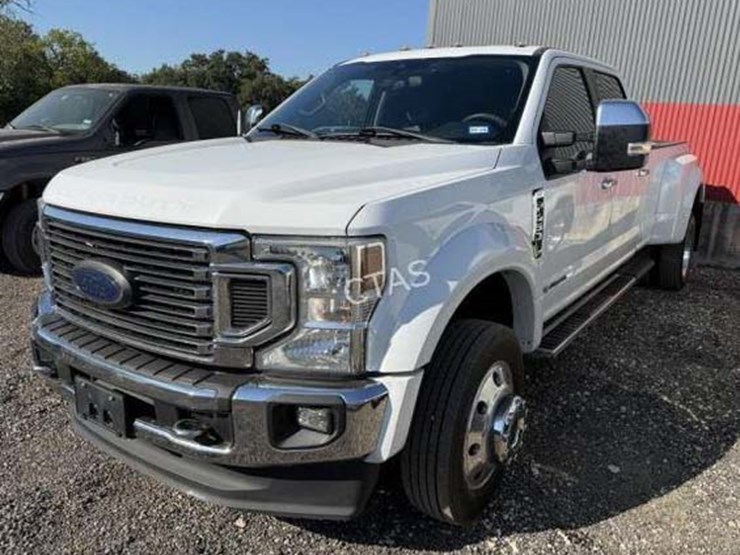 2022-ford-f450-image-1