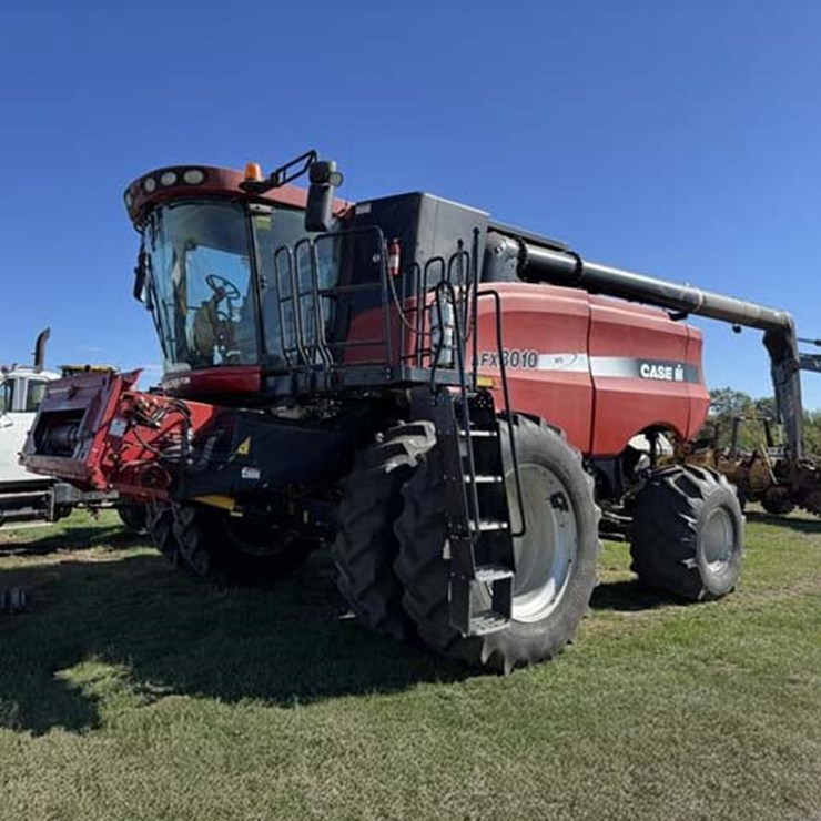2004 CASE IH 8010