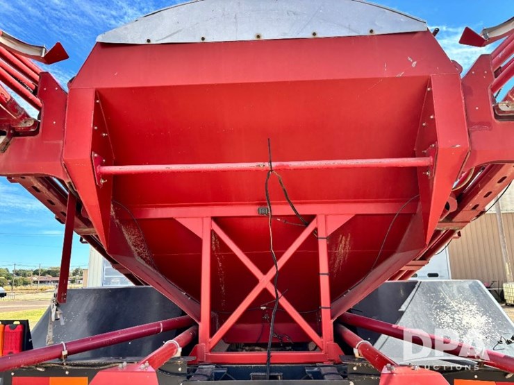 2014-case-ih-titan-4530-image-40