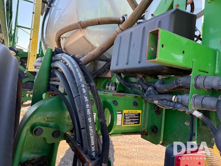 2021-john-deere-r4044-image-91