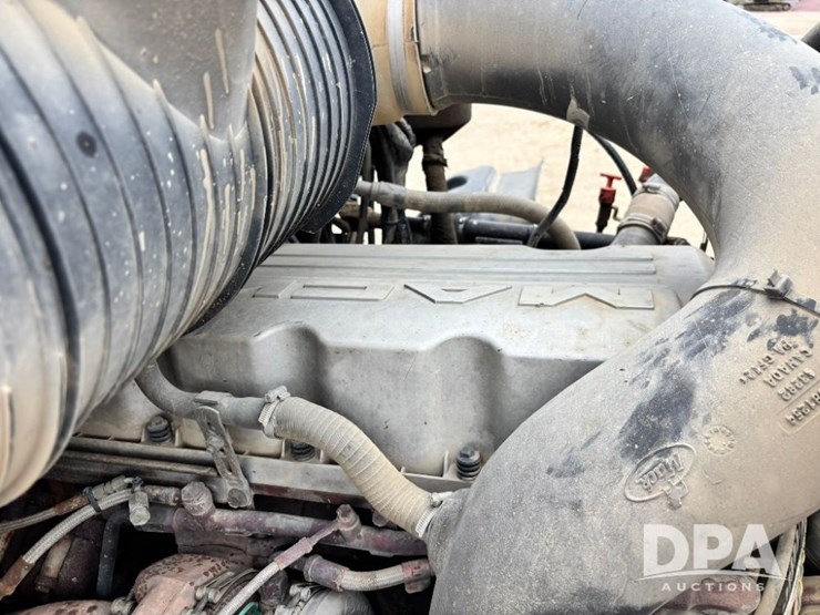 mack-granite-gu713-image-112