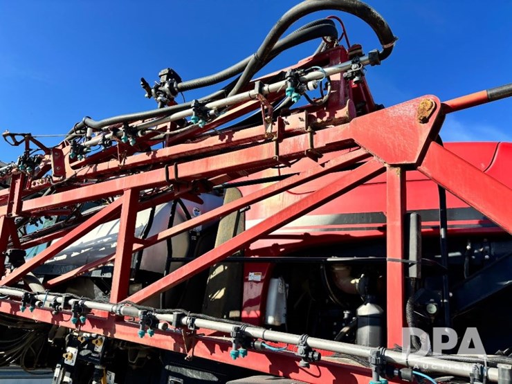 2015-case-ih-patriot-4440-image-81