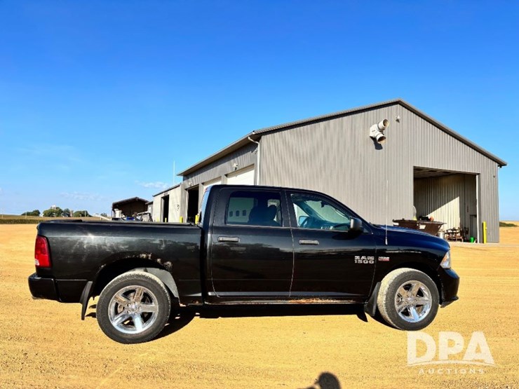 2016-dodge-ram-1500-image-4