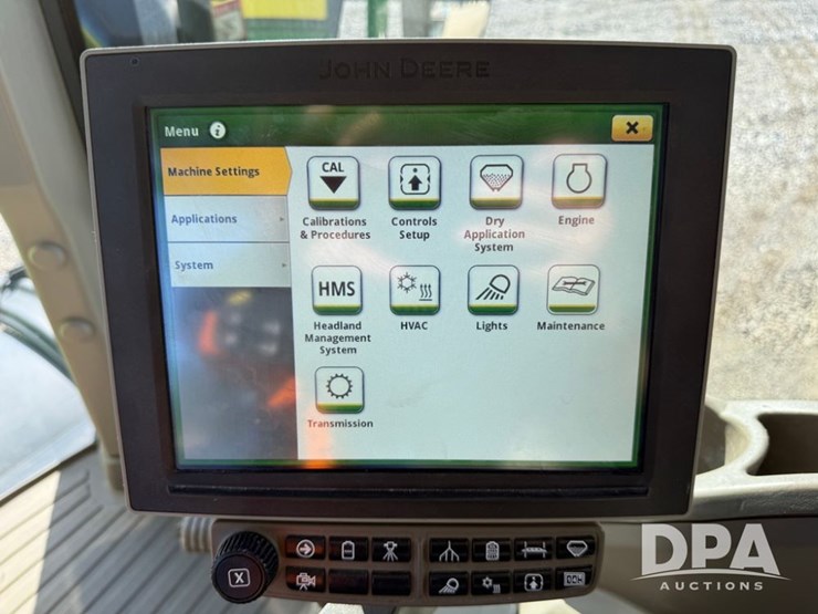 2023-john-deere-800r-image-132