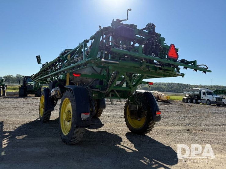 2022-john-deere-412r-image-21