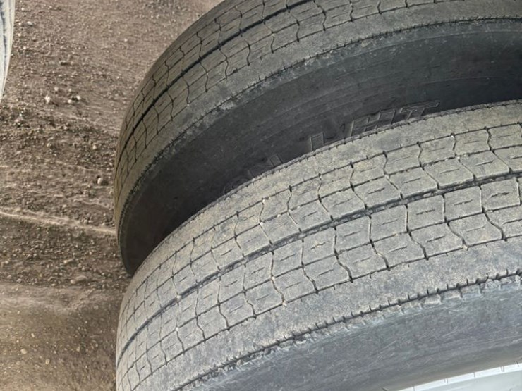 2005-utility-reefer-trailer-image-11