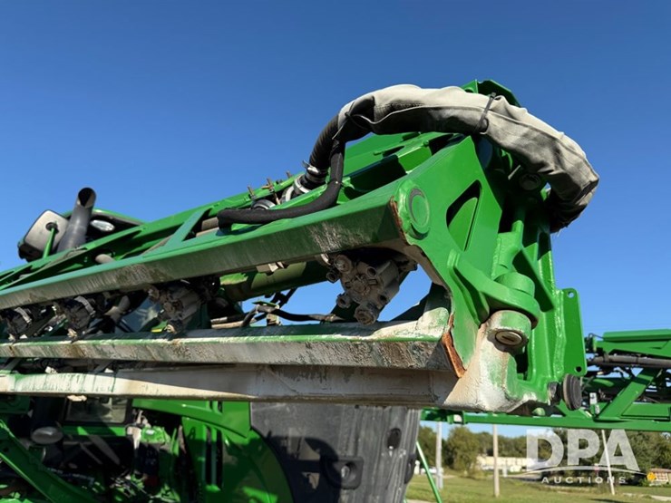 2021-john-deere-r4044-image-77