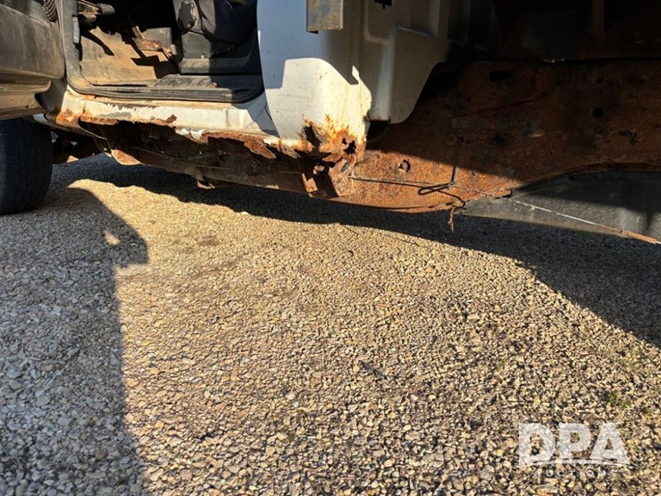 2001-gmc-3500-image-33