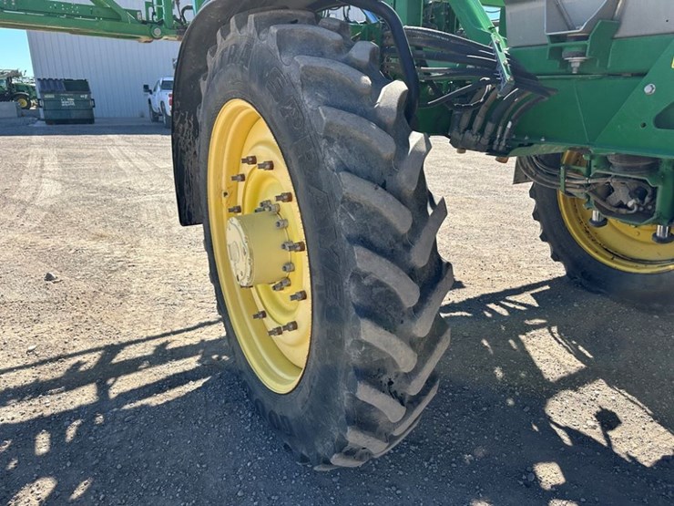 2015-john-deere-r4045-image-30