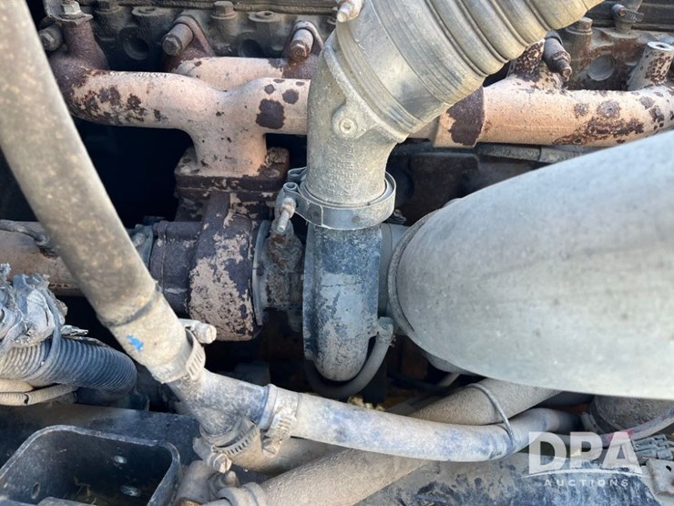 2002-freightliner-fl70-image-72