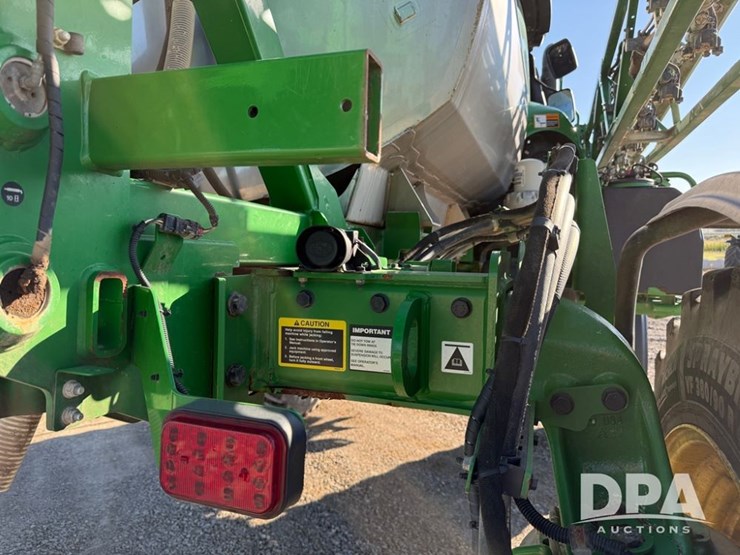 2021-john-deere-r4044-image-93