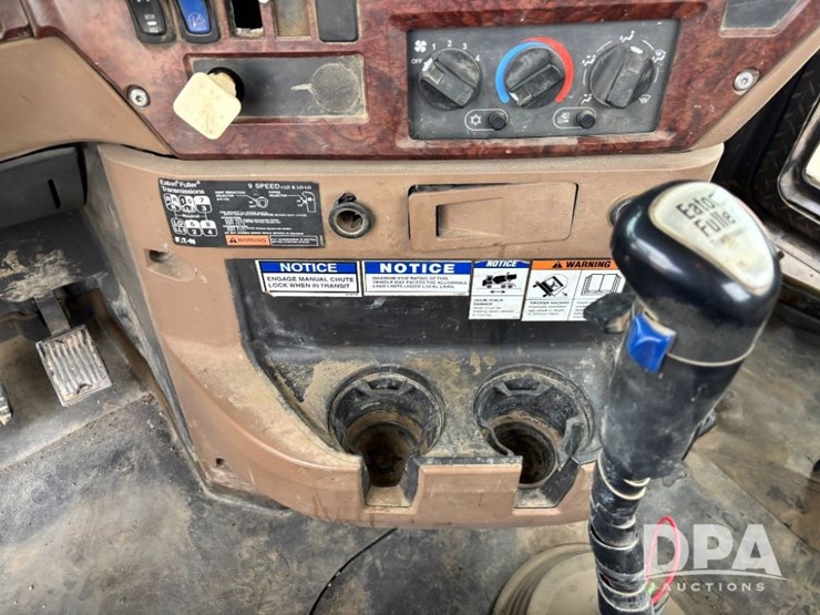 mack-granite-gu713-image-134