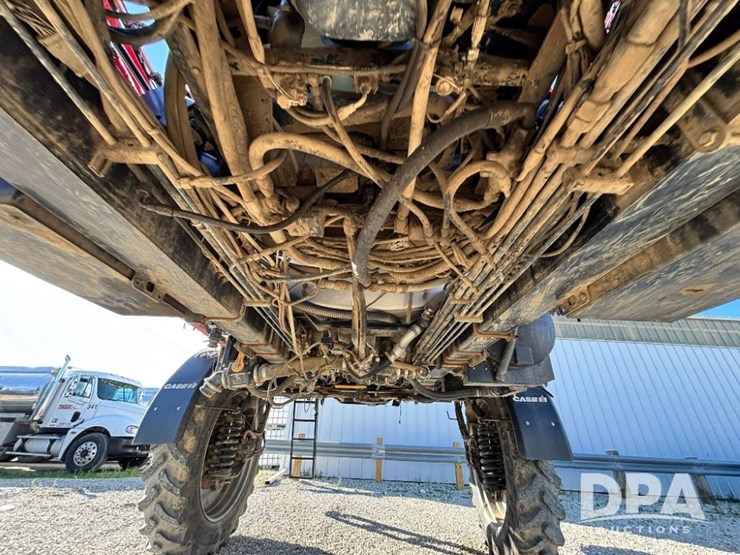 2015-case-ih-patriot-4440-image-48