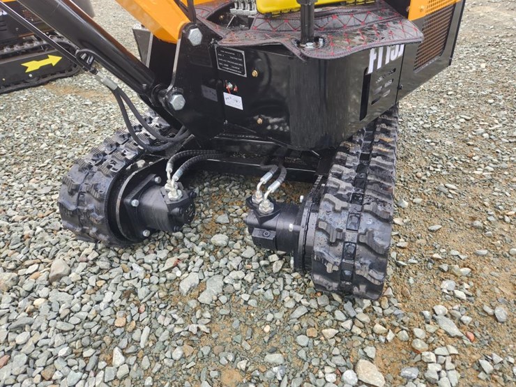 #6450-•-unused-future-ft15j-mini-excavator-image-11