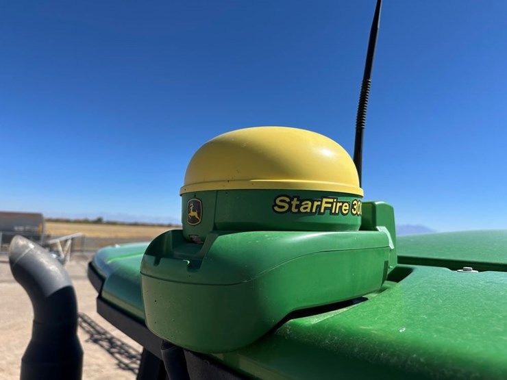 2015-john-deere-r4045-image-39