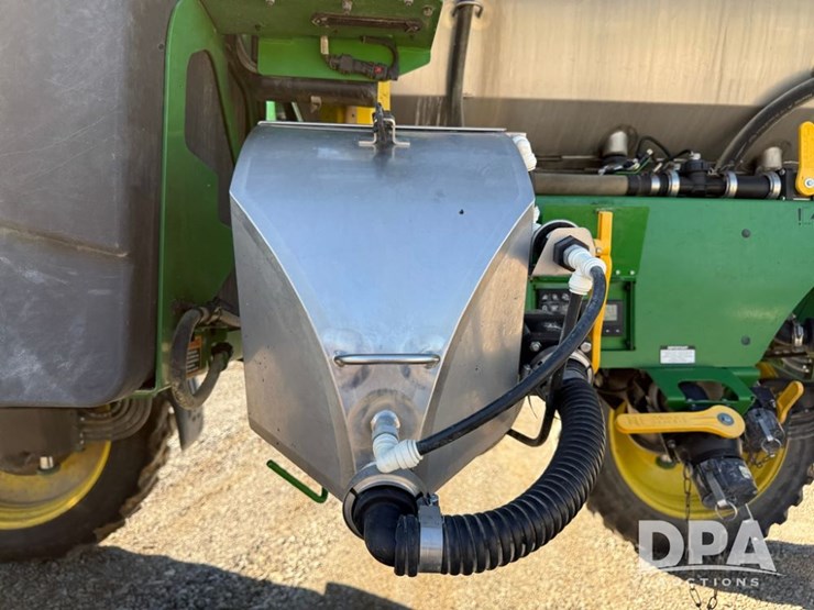 2022-john-deere-412r-image-130