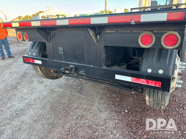 2008-peterbilt-386-image-44