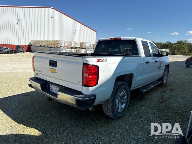 2014-chevrolet-silverado-image-10