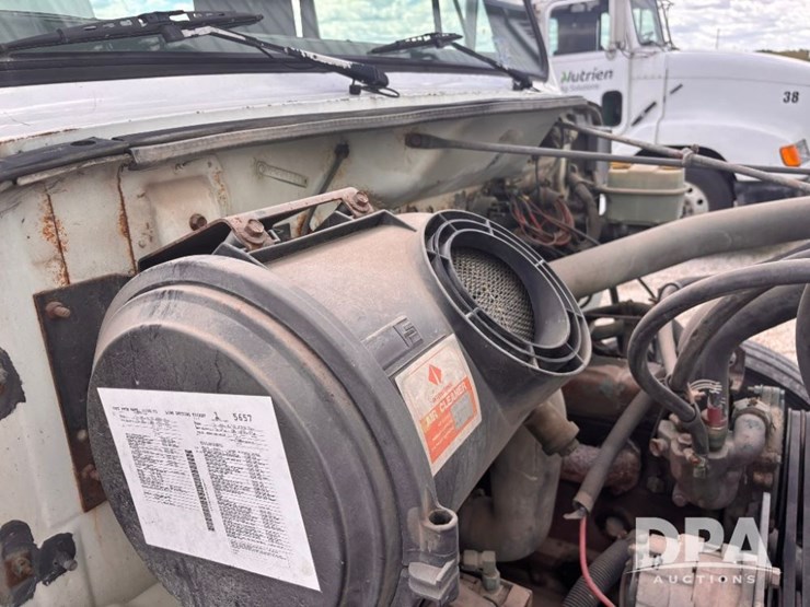 1993-ihc-4900-truck-(gp11369,-unit-44788)-image-34