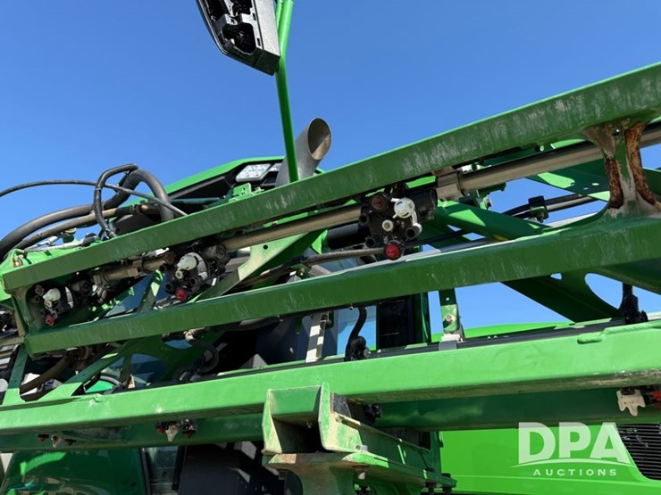 2022-john-deere-412r-image-95