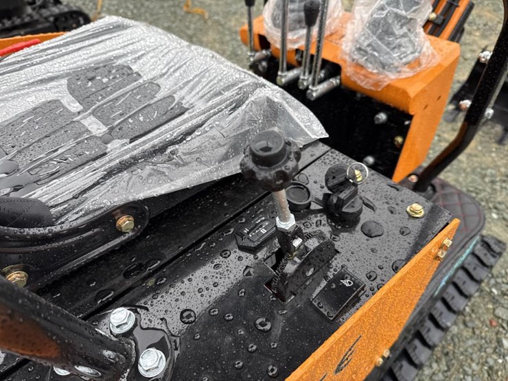 #6461-•-unused-future-ft13-mini-excavator-image-15