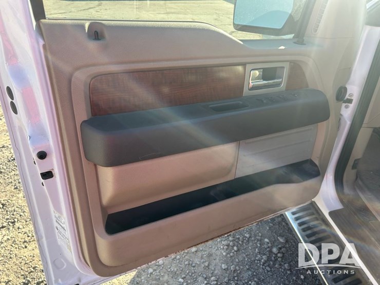 2010-ford-f150-lariat-image-25