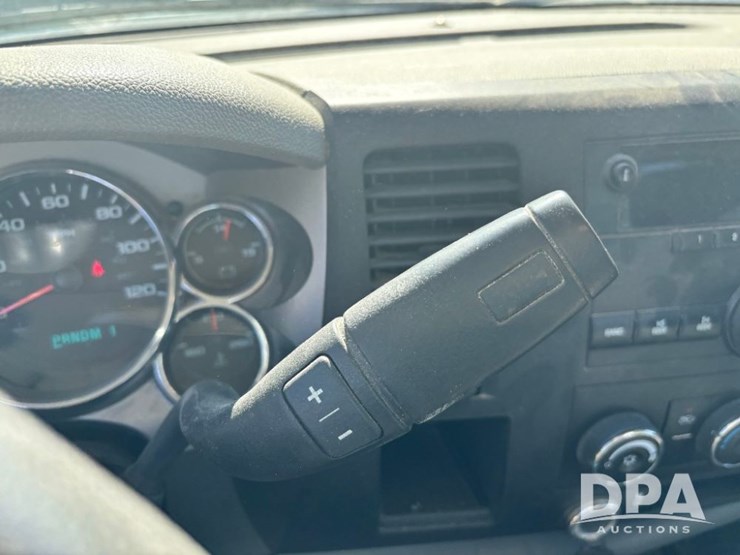 2012-chevrolet-2500hd-image-74