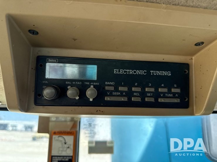 1996-john-deere-7400-image-66